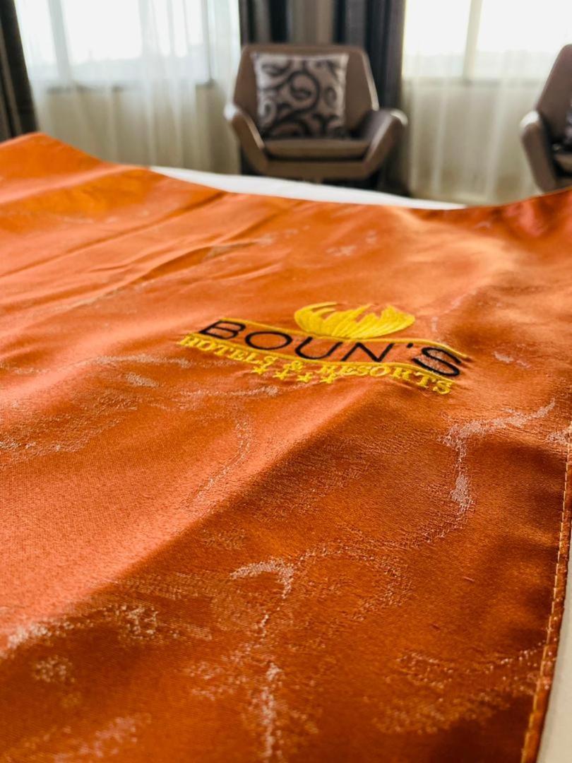 Boun's Hotel Yaoundé Buitenkant foto