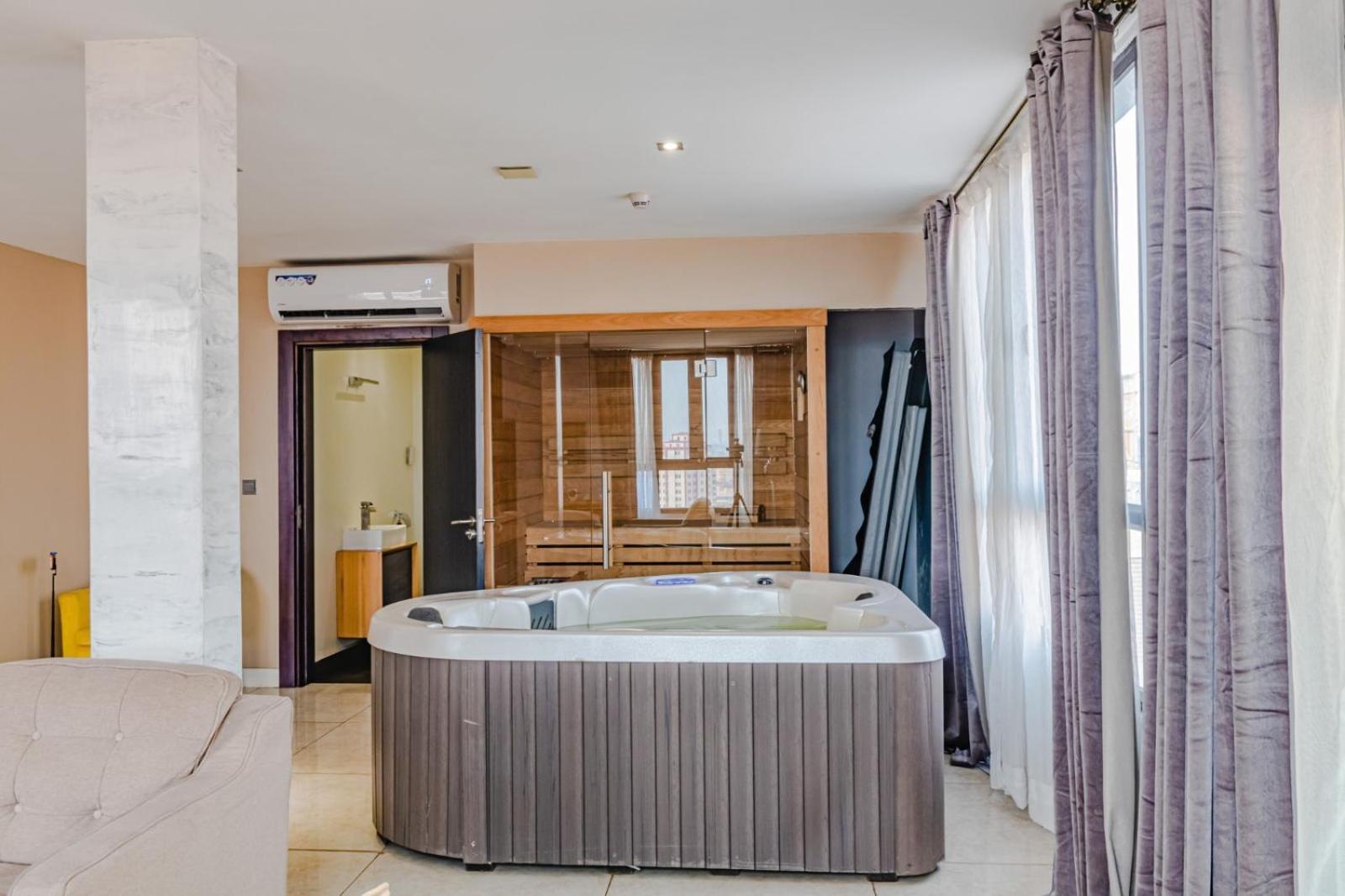 Boun's Hotel Yaoundé Buitenkant foto