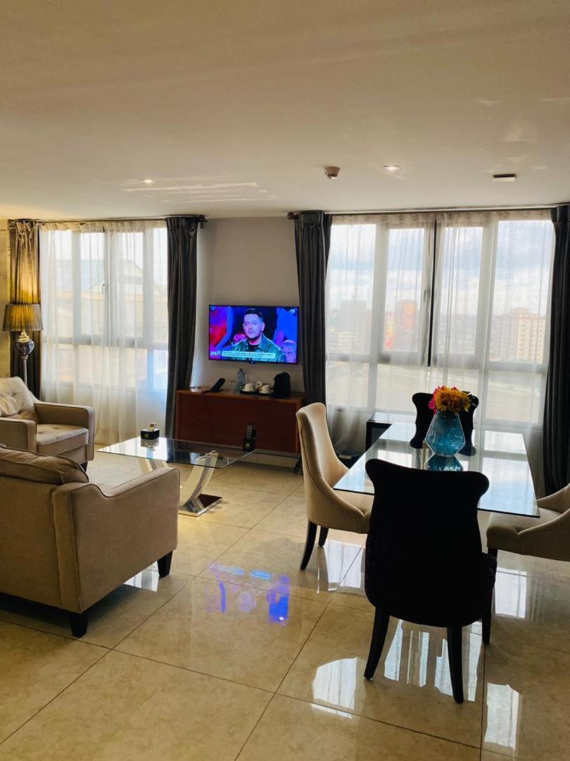 Boun's Hotel Yaoundé Buitenkant foto